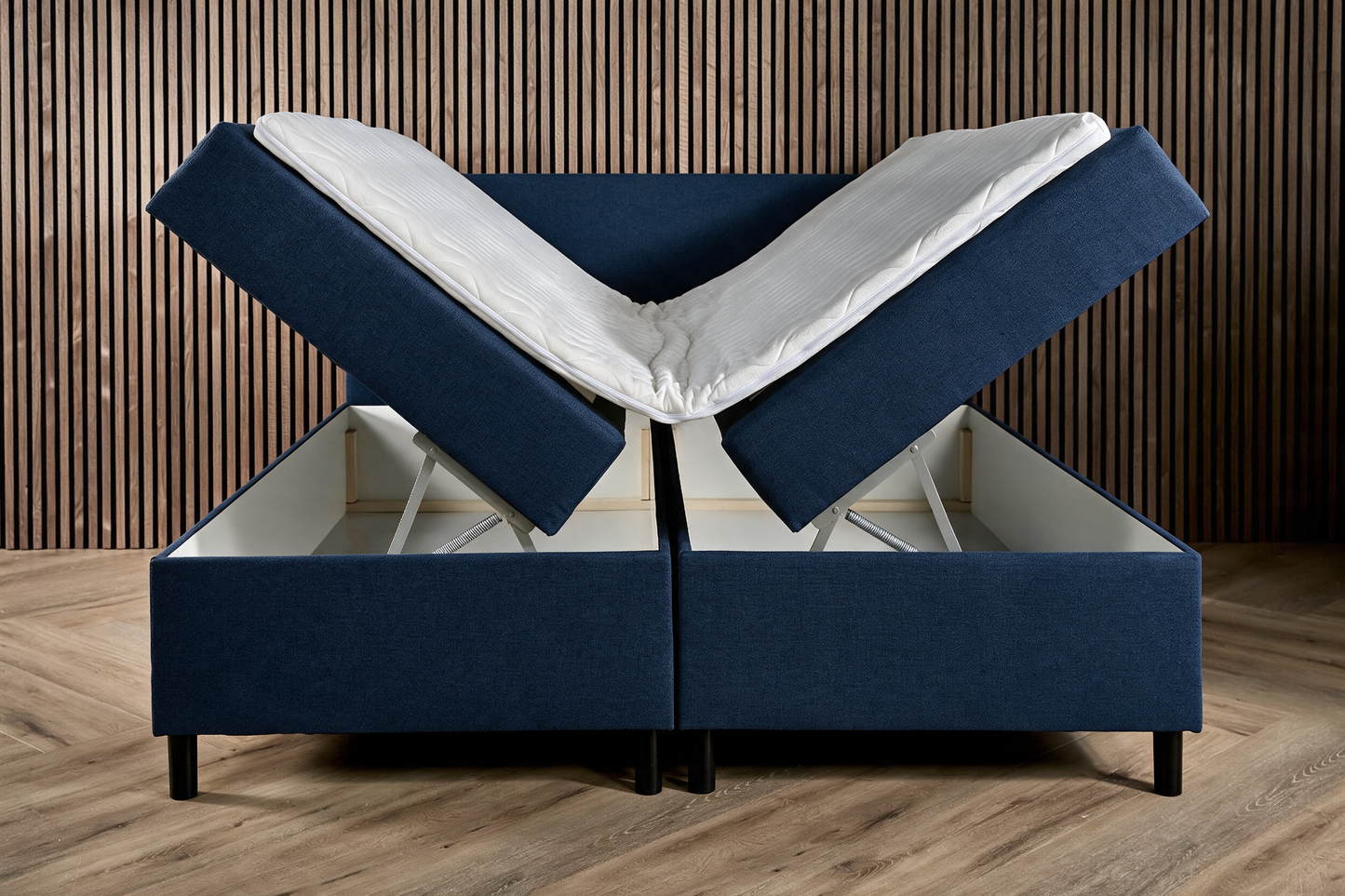 BSD Storage in donkerblauw met beide ligvlakken open, twee aparte opbergboxen [donkerblauw]